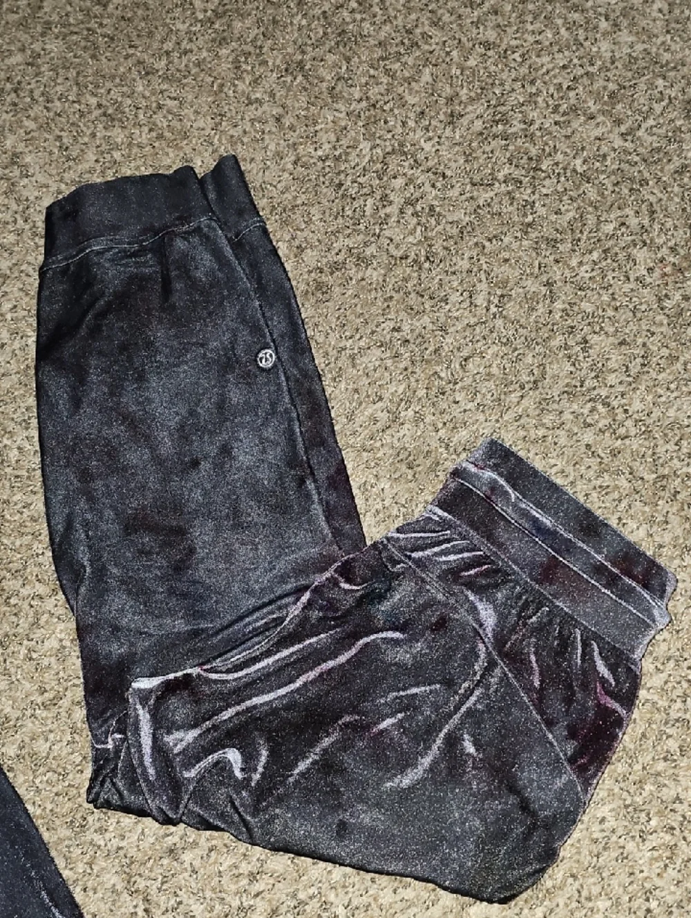 Lululemon Womens Gorgeous Tie Dye Velvet Sz 6 Set!!! Like New Condition! RARE!
